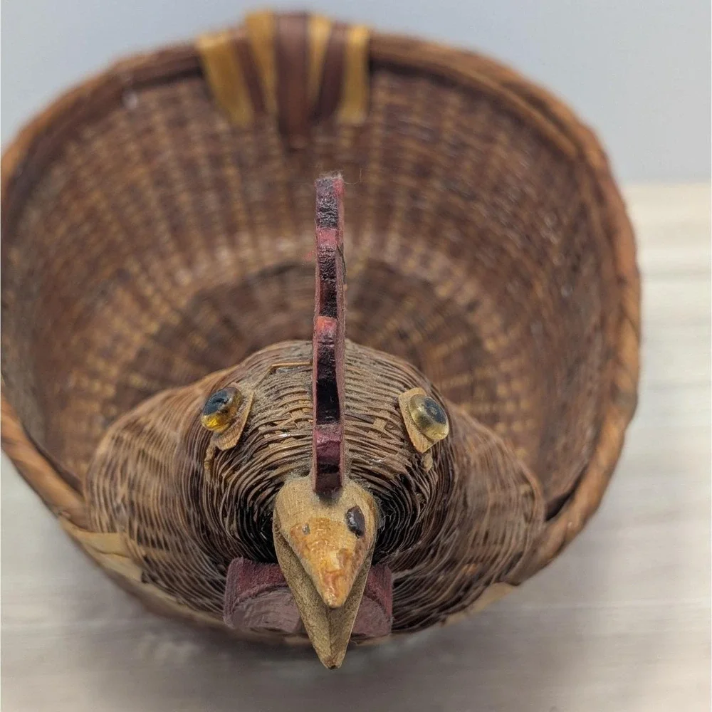 Vintage Rooster Chicken Wicker Basket Hand Woven Centerpiece 15